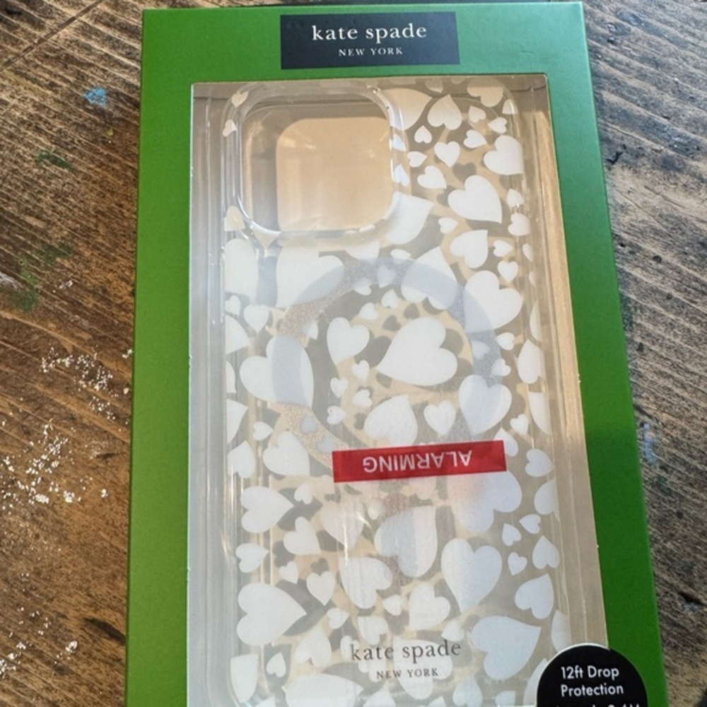 kate spade White Heart iPhone 15 pro max Case- pretty and practical🤍zoom in🤍